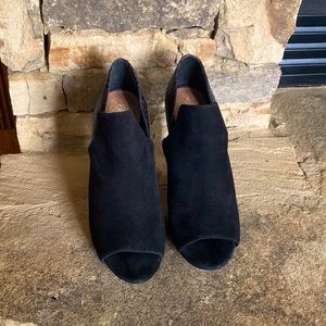 Vince Camuto peep toe heels